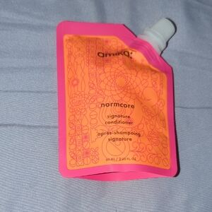 Amika Normcore Conditioner